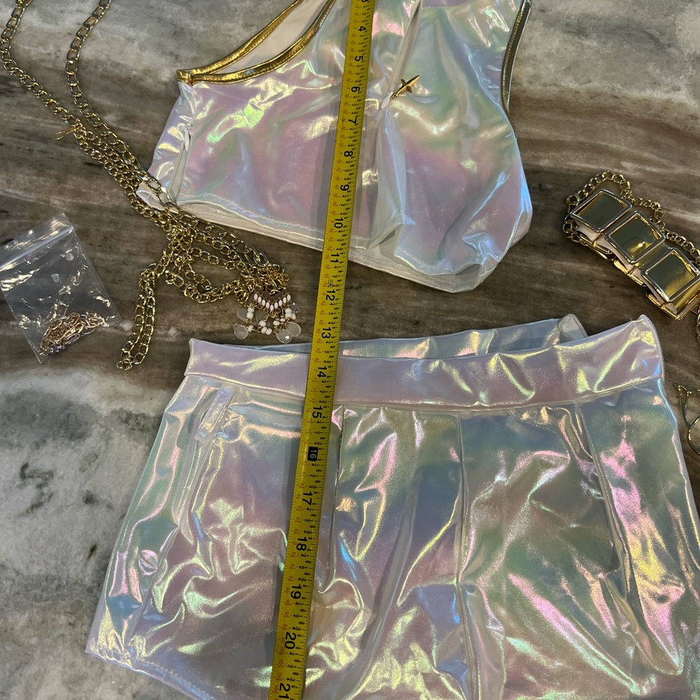 Rumi Halloween outfit fits 3t 4t with accessories - Picture 3 of 3